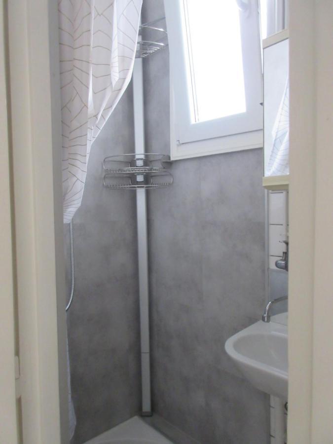 Bourg-La-Reine : Joli Appartement De 20 M² Ngoại thất bức ảnh
